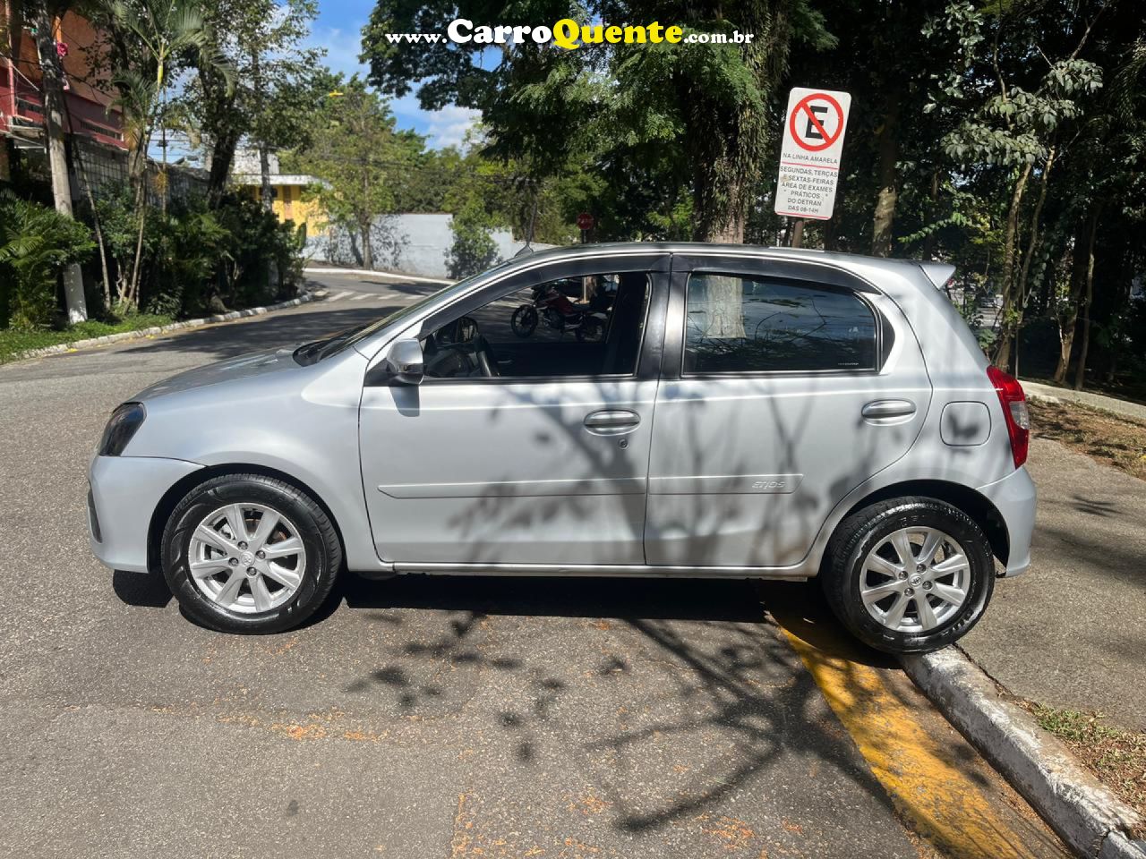 TOYOTA   ETIOS X PLUS 1.5 FLEX 16V 5P AUT.   PRATA 2021 1.5 FLEX - Loja