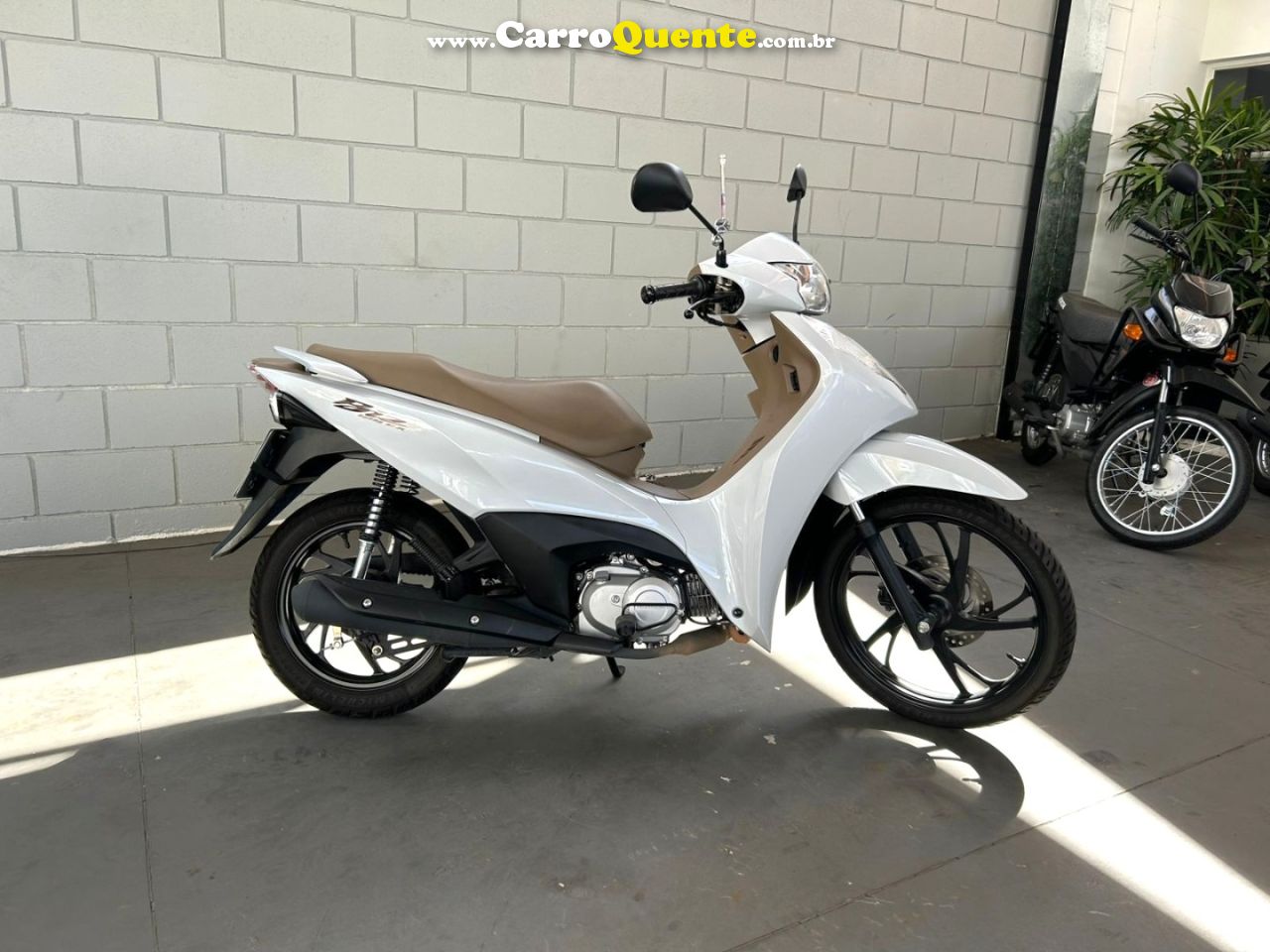 HONDA BIZ 125 EX 2025  Flex Semi Automático - Loja