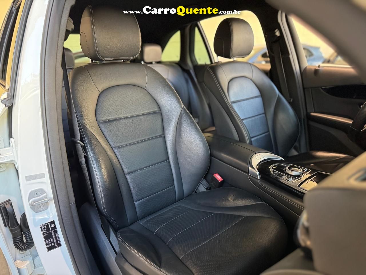 MERCEDES-BENZ GLC 250 4MATIC 2016 - Loja