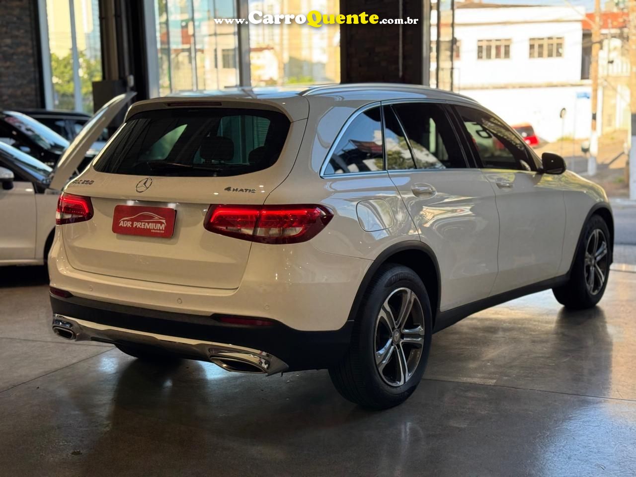 MERCEDES-BENZ GLC 250 4MATIC 2016 - Loja