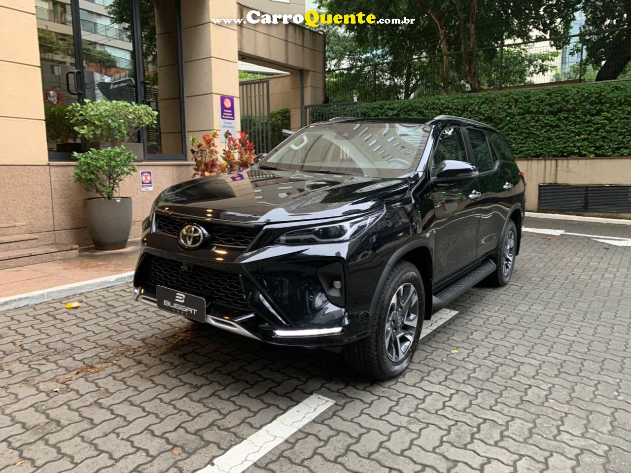 TOYOTA   2.8 D-4D TURBO DIESEL SRX PLATINUM 7L 4X4 AUTOMÁTICO   PRETO 2026 2.8 DIESEL - Loja