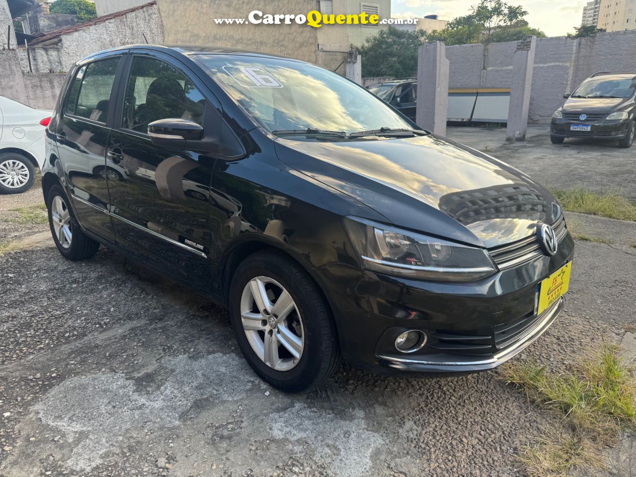 VOLKSWAGEN   FOX HIGHLINE1.6 FLEX 16V 5P   PRETO 2016 1.6 FLEX - Loja