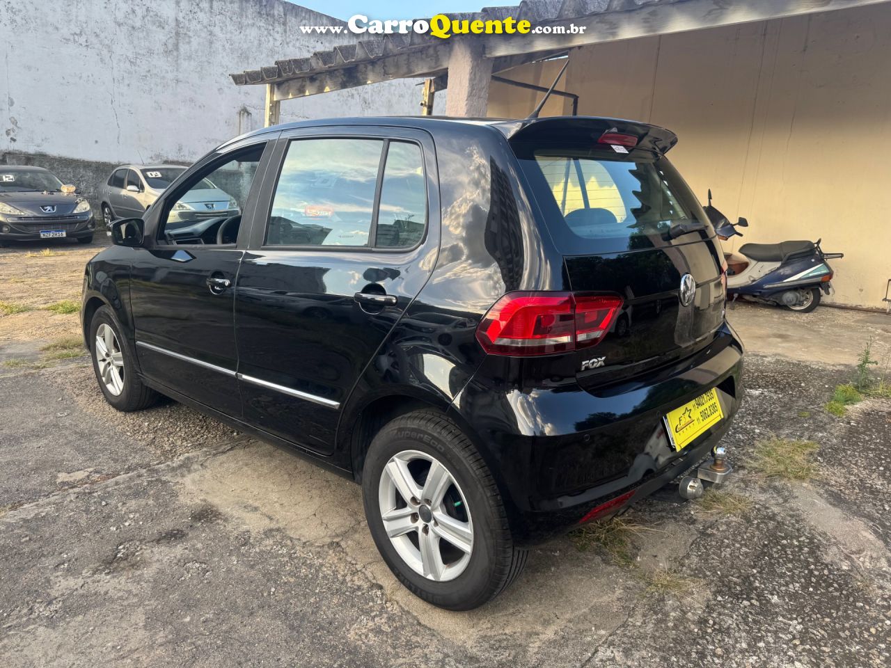 VOLKSWAGEN   FOX HIGHLINE1.6 FLEX 16V 5P   PRETO 2016 1.6 FLEX - Loja