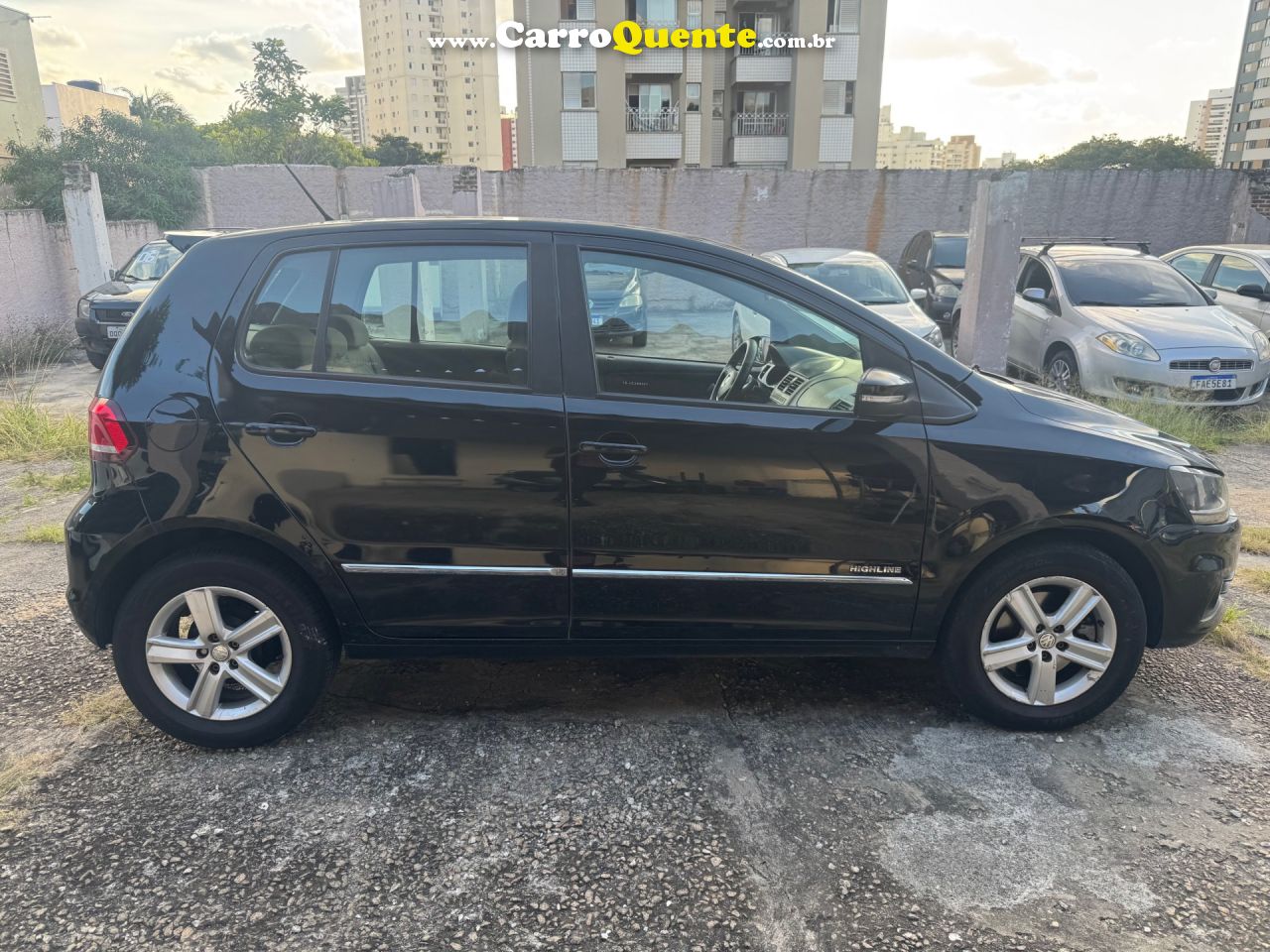 VOLKSWAGEN   FOX HIGHLINE1.6 FLEX 16V 5P   PRETO 2016 1.6 FLEX - Loja