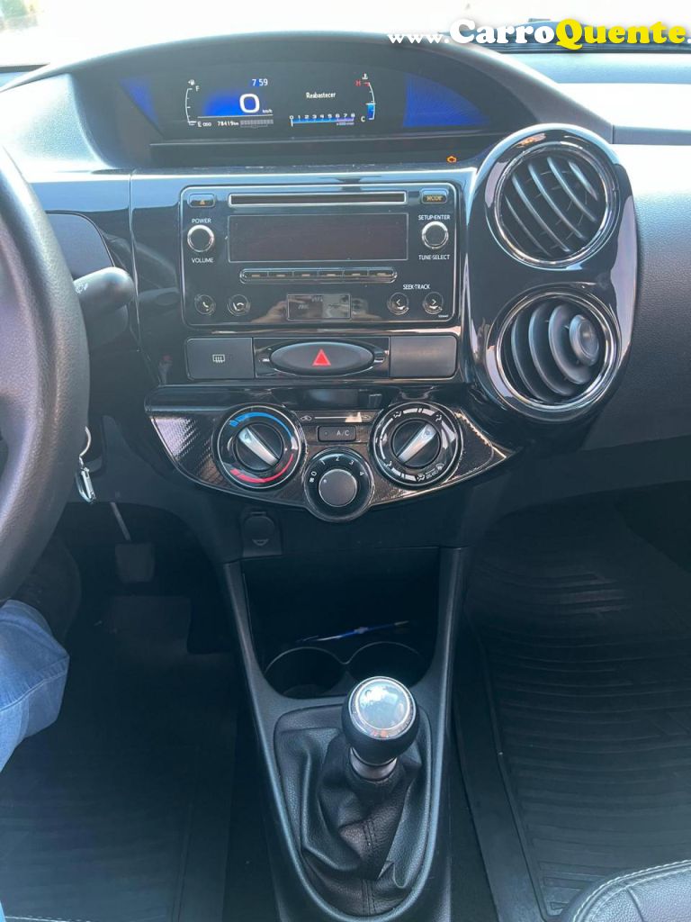 TOYOTA   ETIOS XS 1.5 FLEX 16V 5P AUT.   PRATA 2018 1.5 FLEX - Loja