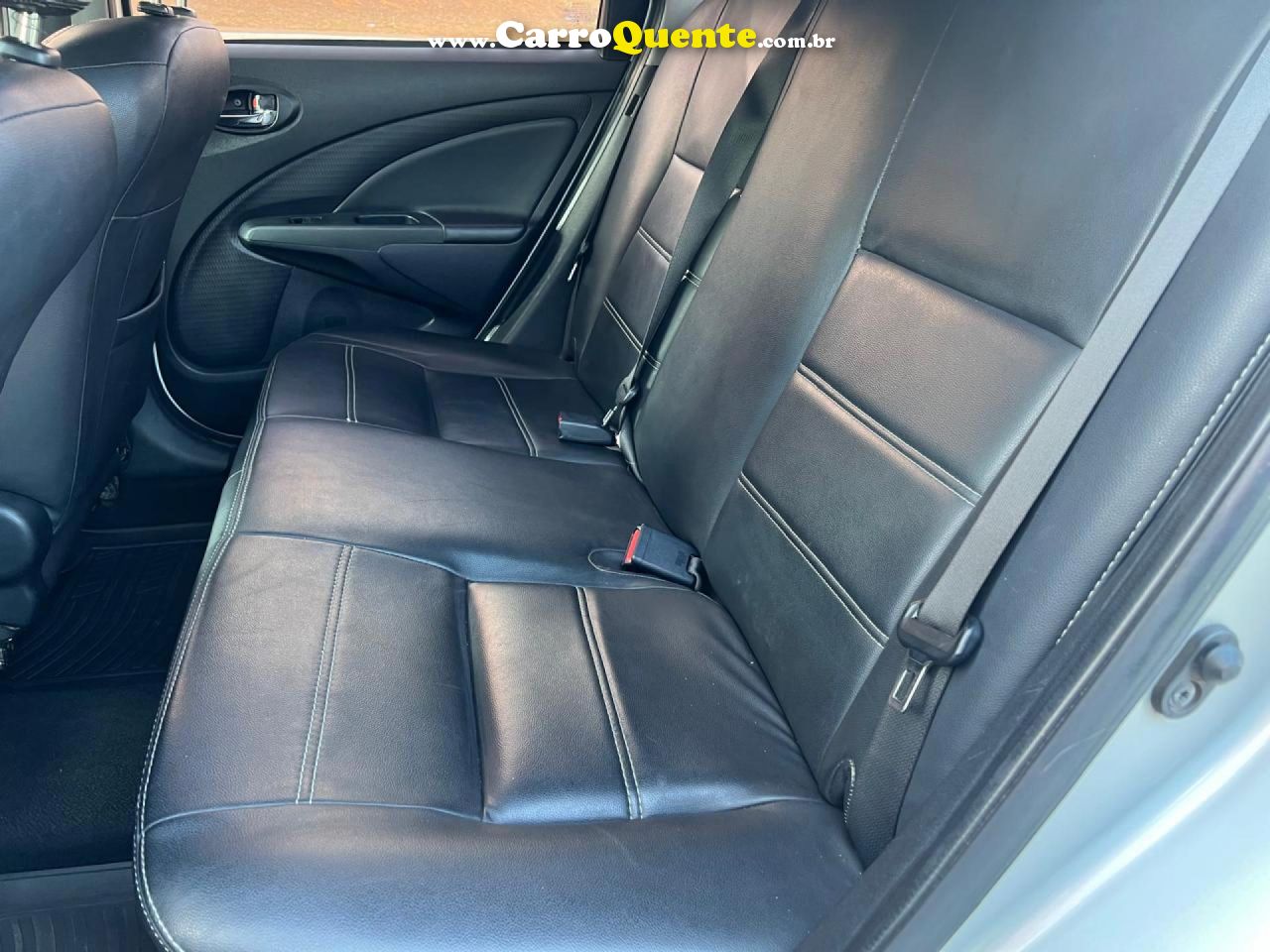TOYOTA   ETIOS XS 1.5 FLEX 16V 5P AUT.   PRATA 2018 1.5 FLEX - Loja