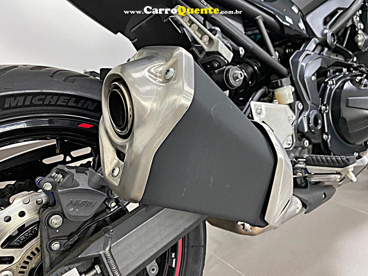 KAWASAKI Z900 2023 - Loja
