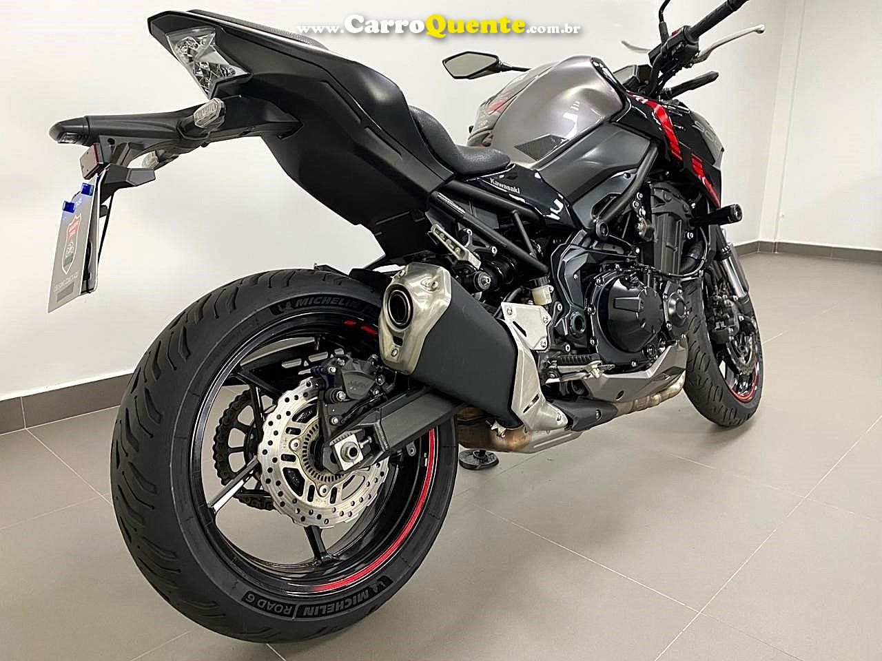KAWASAKI Z900 2023 - Loja