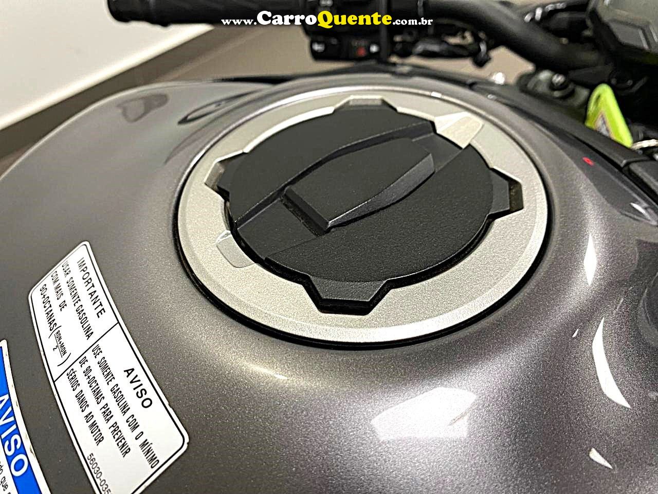 KAWASAKI Z900 2023 - Loja