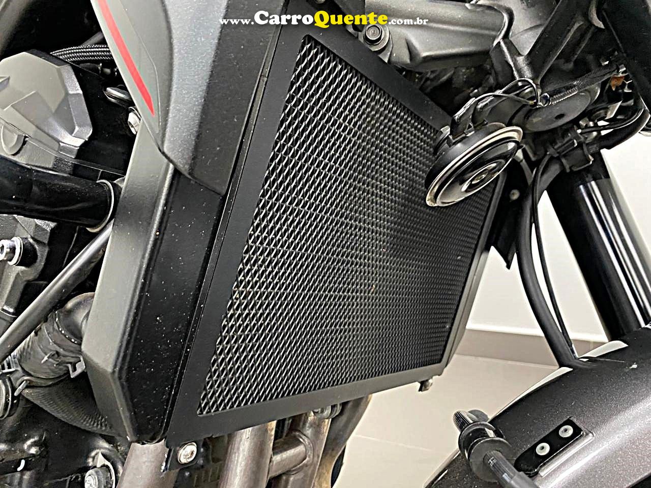 KAWASAKI Z900 2023 - Loja