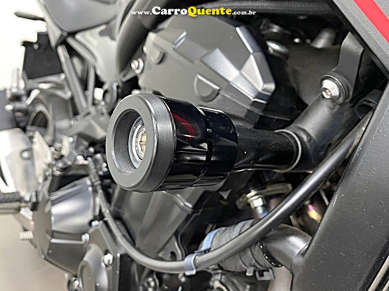 KAWASAKI Z900 2023 - Loja