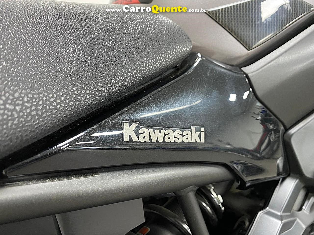 KAWASAKI Z900 2023 - Loja