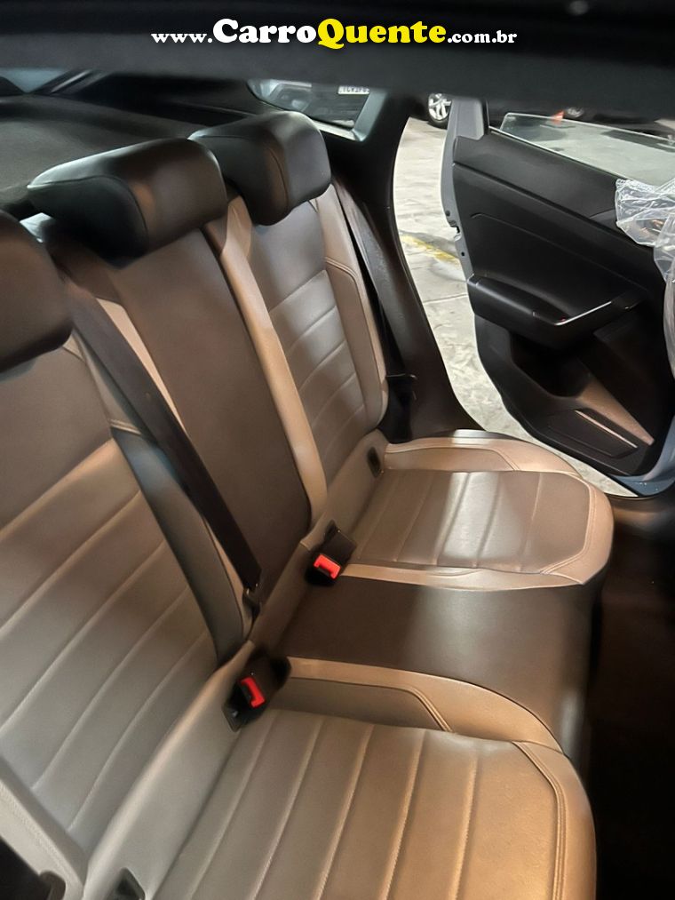 Volkswagen NIVUS 1.0 200 TSI TOTAL FLEX HIGHLINE AUTOMÁTICO - Loja