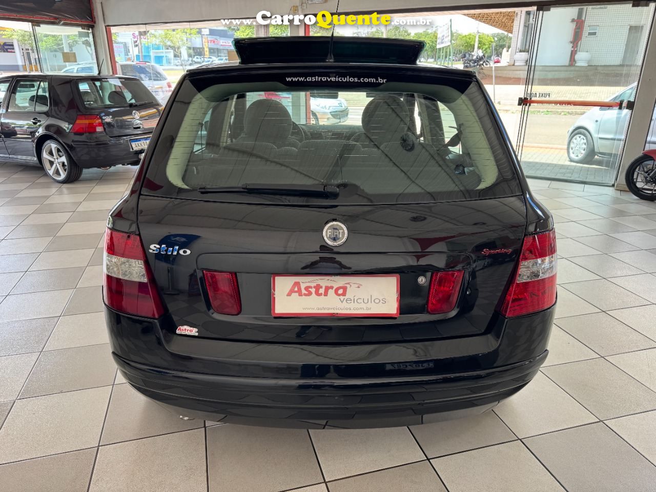 Stilo Sporting 1.8 8V (Flex) 2007/2007 Fiat - Loja