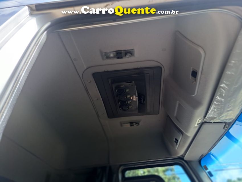 Ford Cargo 2429 CARGO 2429 E 6x2 Turbo (E5) - Loja