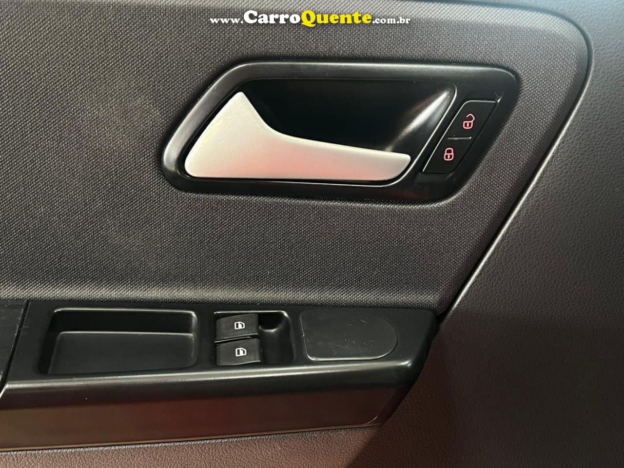 VOLKSWAGEN   FOX 1.0 MI TOTAL FLEX 8V 5P   VERMELHO 2014 1.0 FLEX - Loja
