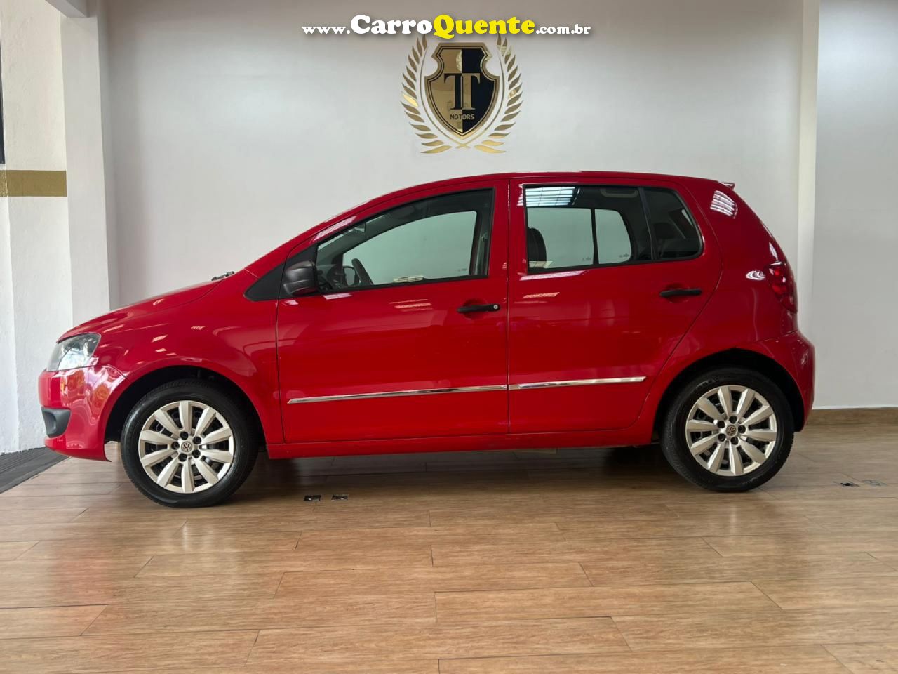 VOLKSWAGEN   FOX 1.0 MI TOTAL FLEX 8V 5P   VERMELHO 2014 1.0 FLEX - Loja