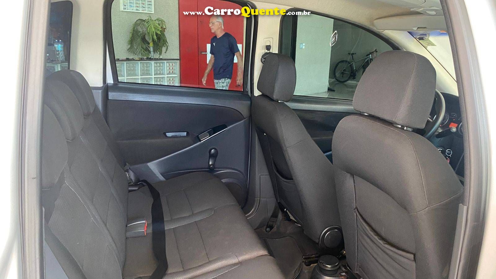 FIAT IDEA 1.4 MPI ATTRACTIVE 8V 2012 - Loja