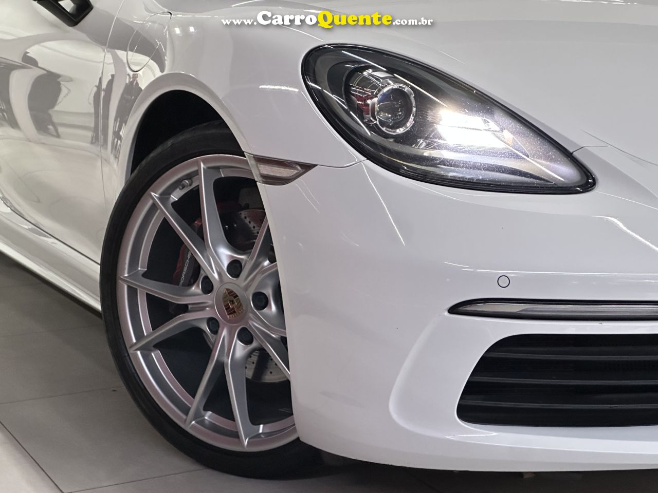 PORSCHE   718 BOXSTER 2.0 300CV   BRANCO 2017 2.0 GASOLINA - Loja