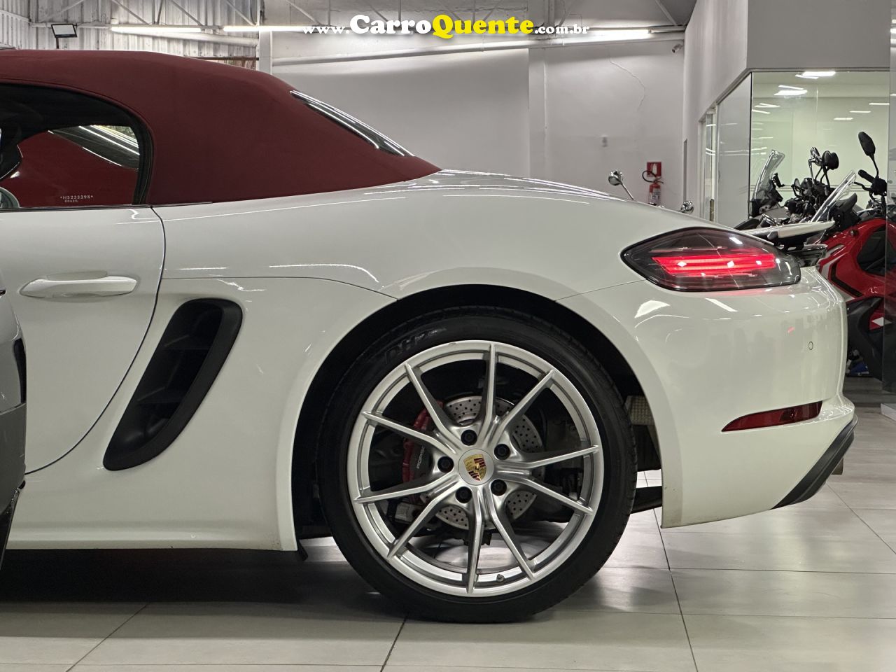 PORSCHE   718 BOXSTER 2.0 300CV   BRANCO 2017 2.0 GASOLINA - Loja