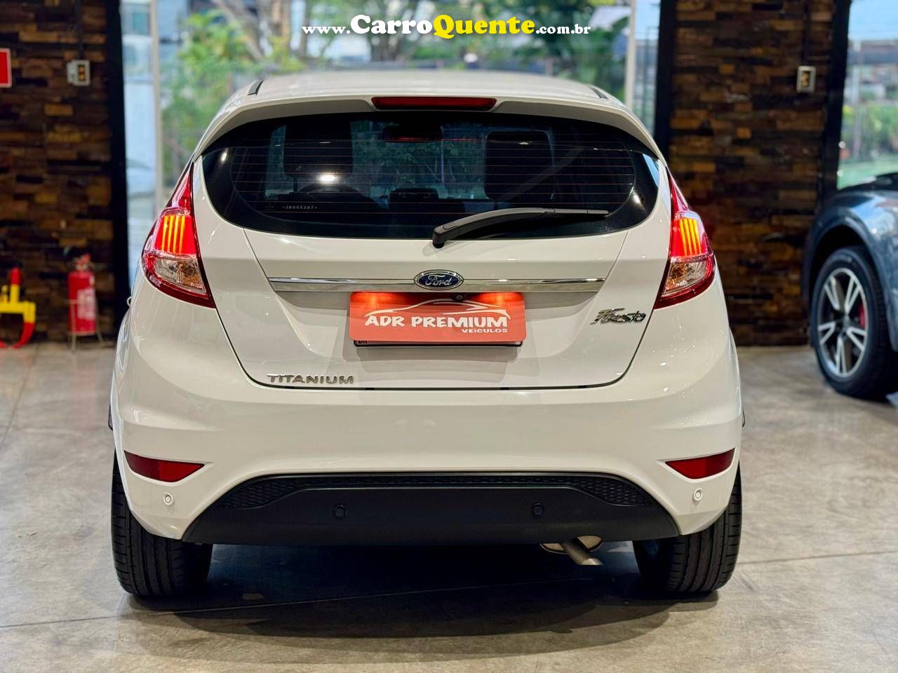 FORD FIESTA 1.6 TIVCT TITANIUM 2018 - Loja