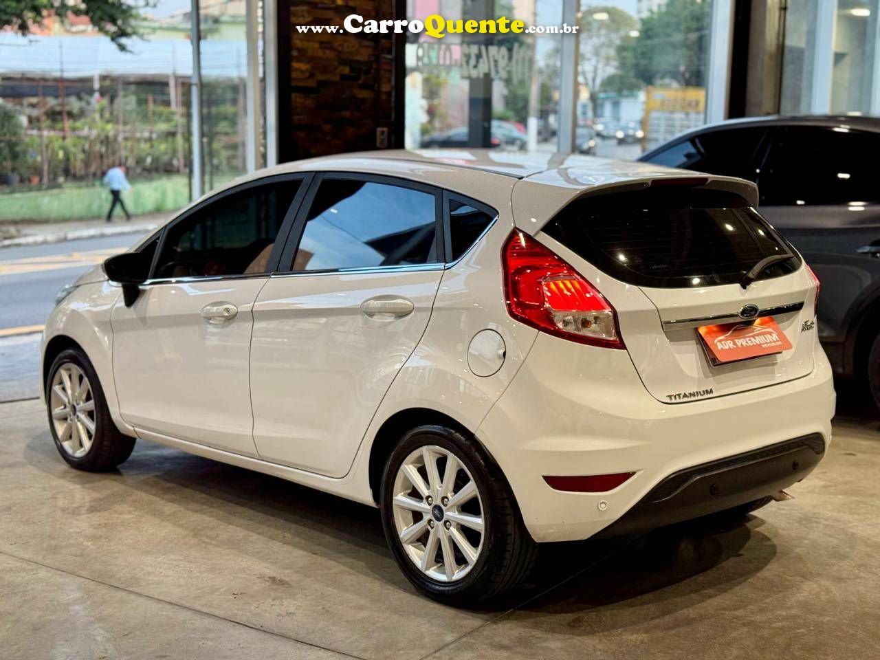 FORD FIESTA 1.6 TIVCT TITANIUM 2018 - Loja
