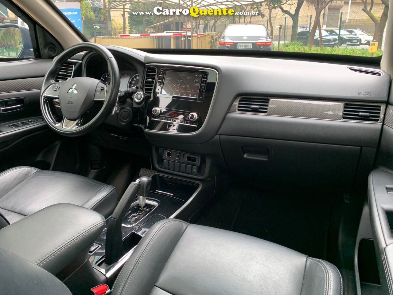 MITSUBISHI   2.0 MIVEC GASOLINA HPE AUTOMÁT   PRETO 2020 2.0 GASOLINA - Loja