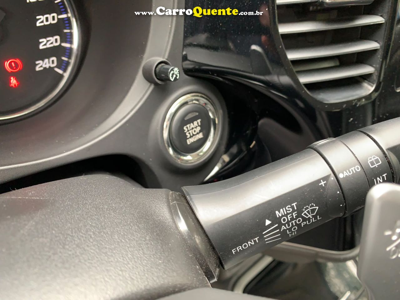 MITSUBISHI   2.0 MIVEC GASOLINA HPE AUTOMÁT   PRETO 2020 2.0 GASOLINA - Loja
