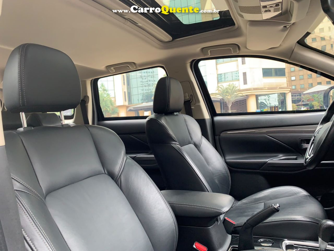 MITSUBISHI   2.0 MIVEC GASOLINA HPE AUTOMÁT   PRETO 2020 2.0 GASOLINA - Loja