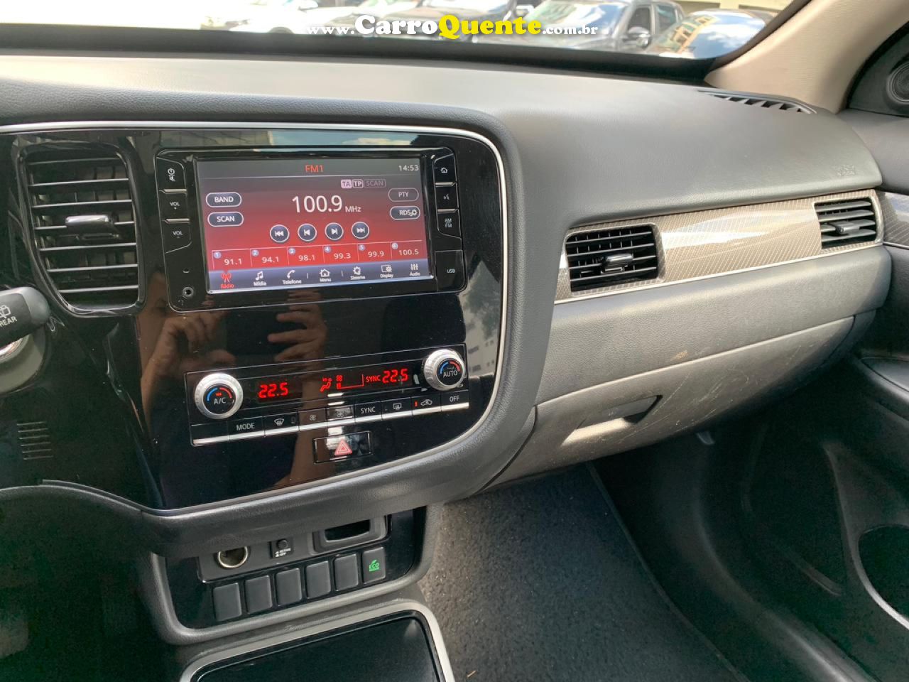 MITSUBISHI   2.0 MIVEC GASOLINA HPE AUTOMÁT   PRETO 2020 2.0 GASOLINA - Loja
