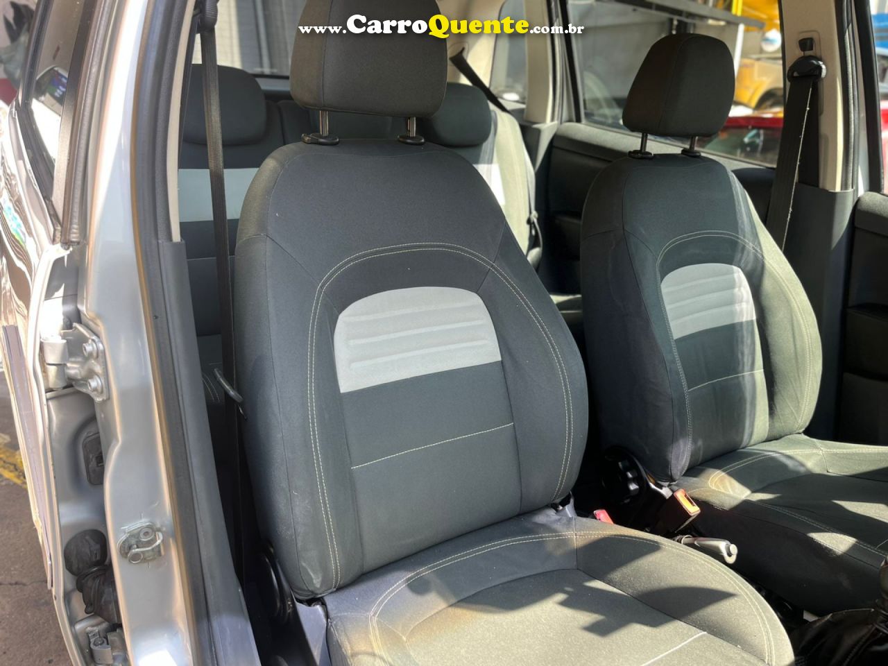 FIAT   IDEA ATTRACTIVE 1.4 FIRE FLEX 8V 5P   PRATA 2011 1.4 FLEX - Loja