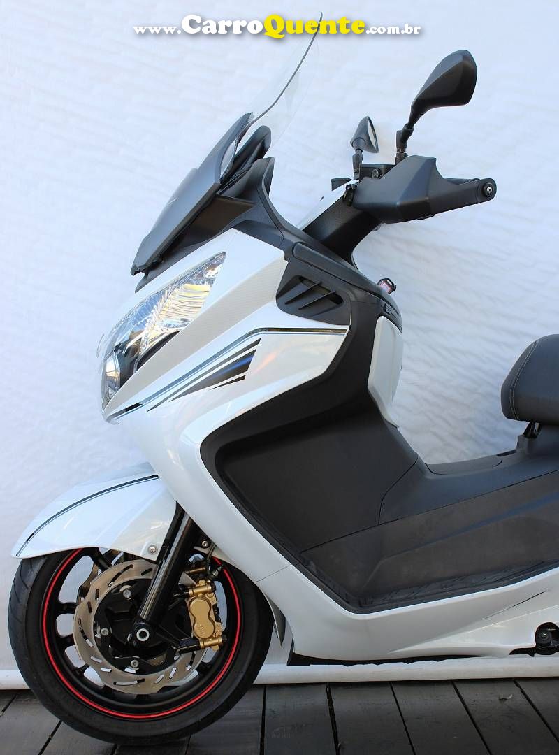 DAFRA MAXSYM 400i 2024 - Loja