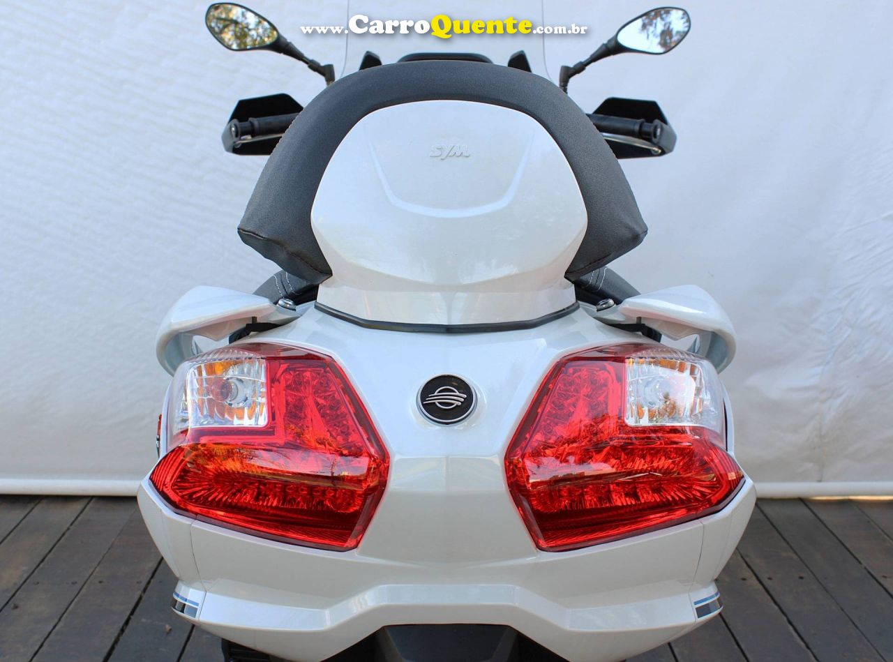 DAFRA MAXSYM 400i 2024 - Loja