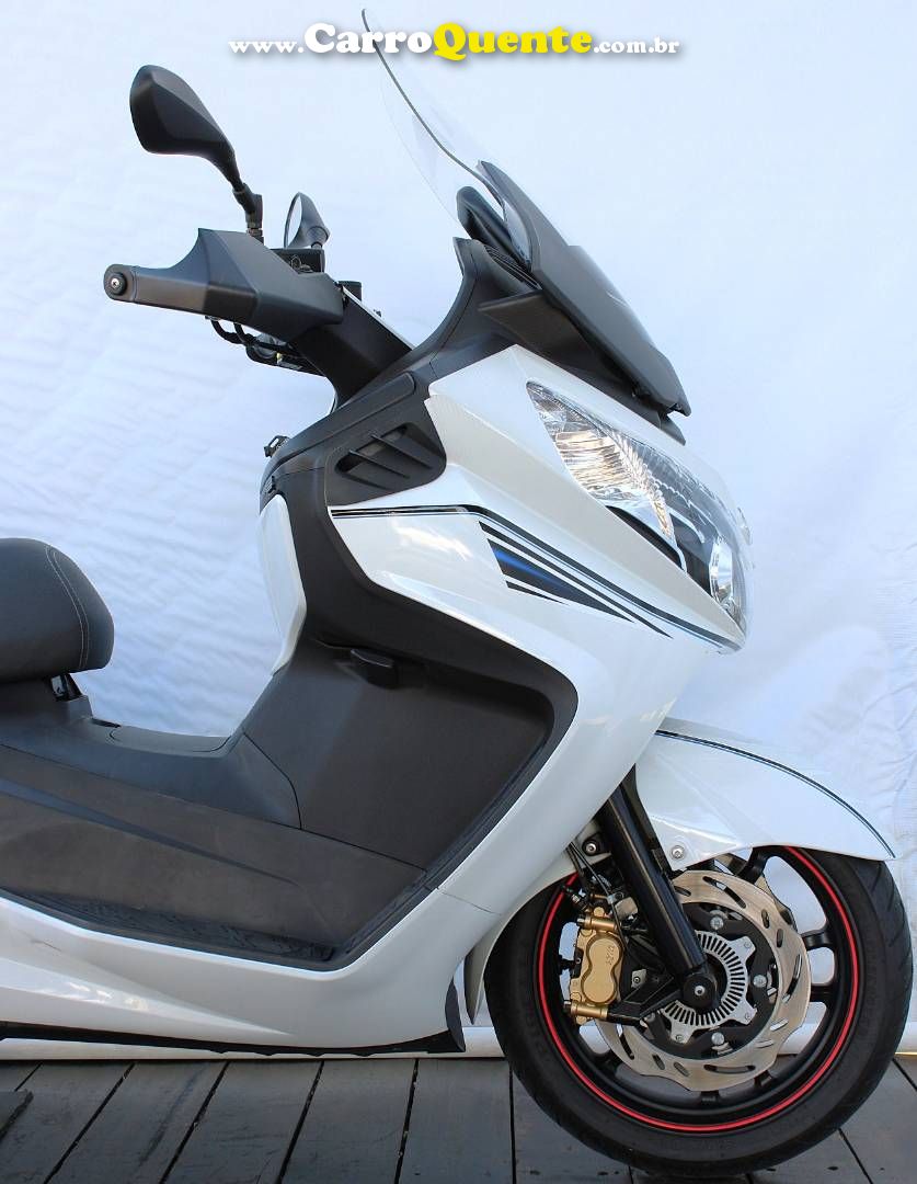 DAFRA MAXSYM 400i 2024 - Loja