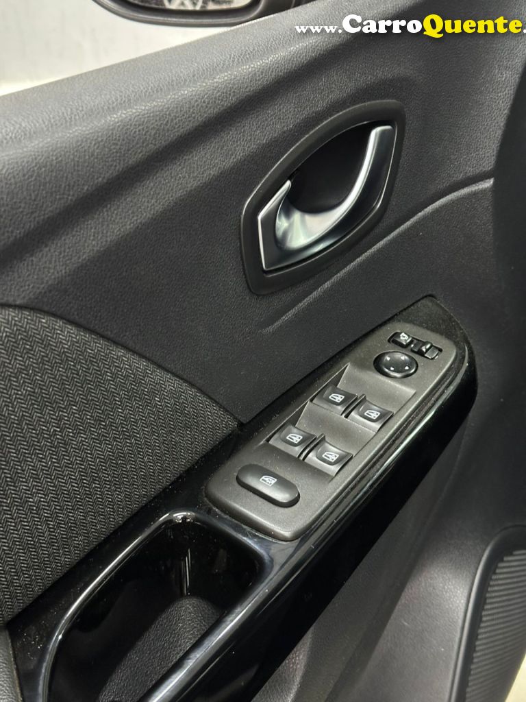 RENAULT   CAPTUR INTENSE 1.3 TB 16V FLEX 5P AUT.   BEGE 2022 1.3 FLEX - Loja