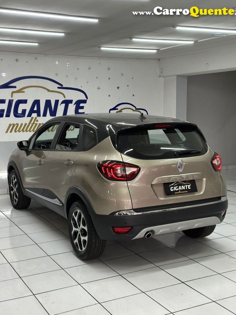 RENAULT   CAPTUR INTENSE 1.3 TB 16V FLEX 5P AUT.   BEGE 2022 1.3 FLEX - Loja