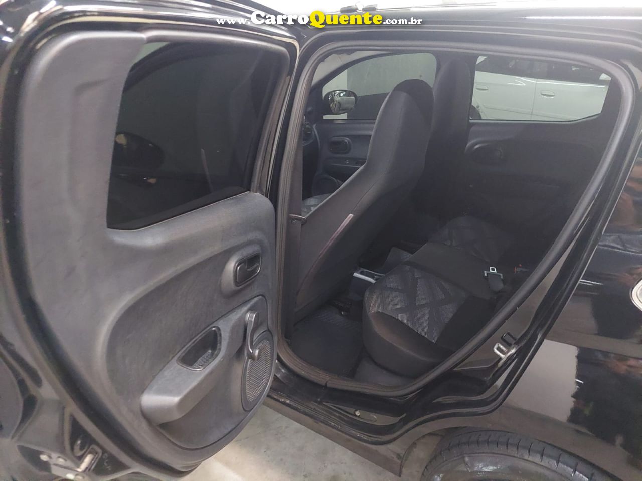 FIAT   MOBI LIKE 1.0 FIRE FLEX 5P.   PRETO 2020 1.0 FLEX - Loja