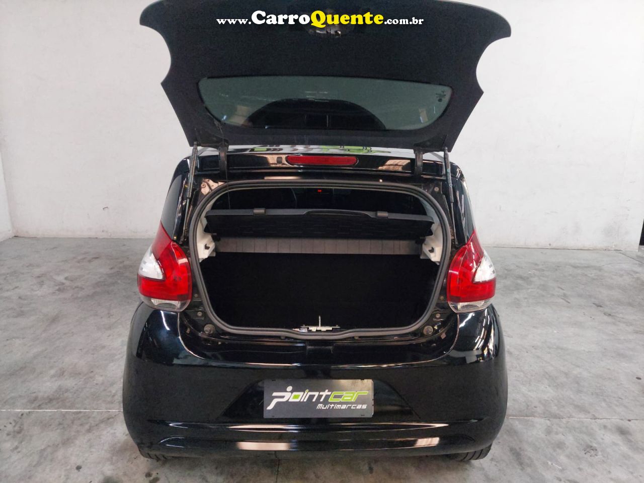 FIAT   MOBI LIKE 1.0 FIRE FLEX 5P.   PRETO 2020 1.0 FLEX - Loja
