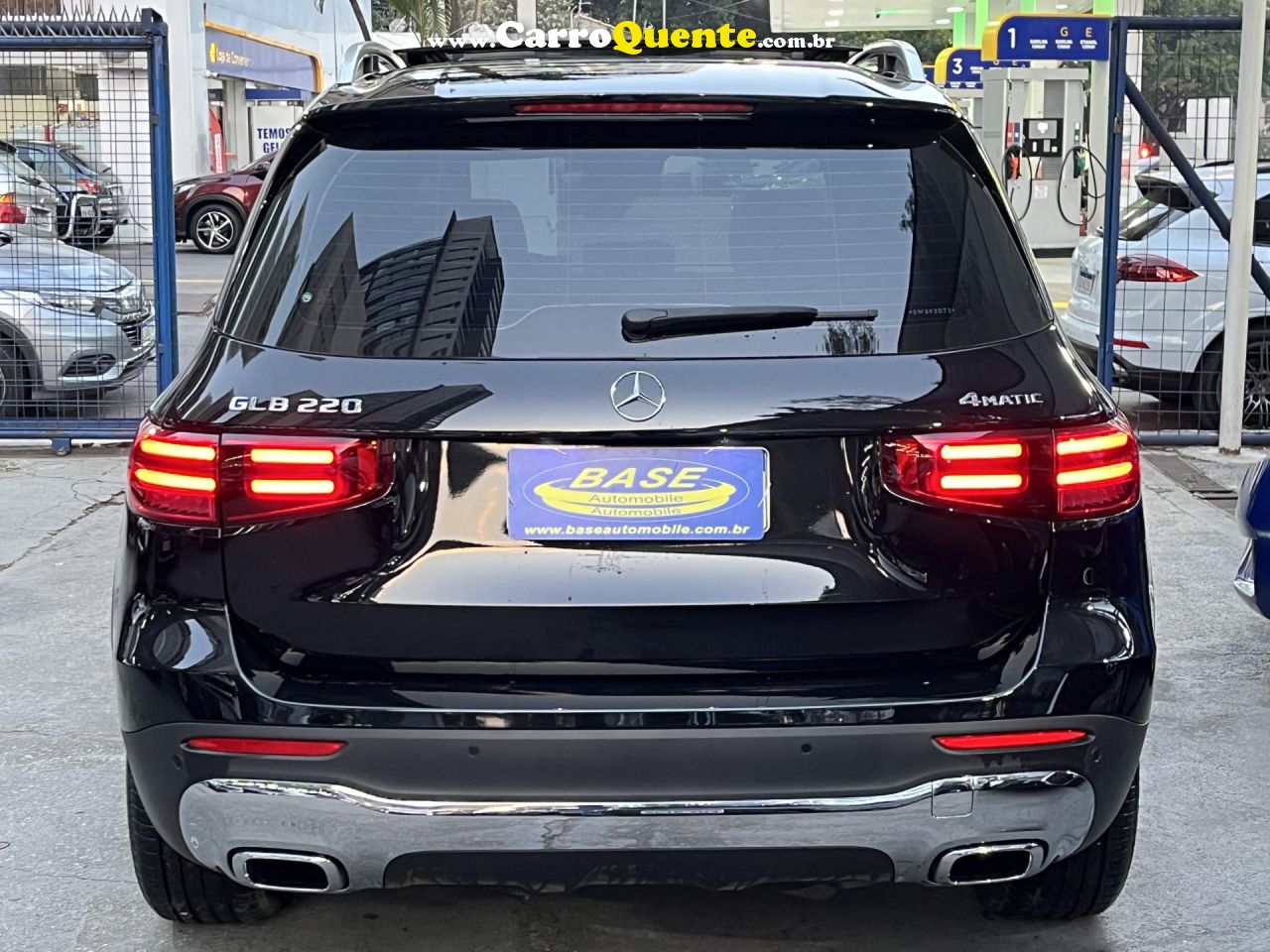 MERCEDES-BENZ   MERCEDES-BENZ GLB 220 2.0 MHEV PROGRESSIVE 4MATIC 8G-DCT   PRETO 2025 2.0 T GASOLINA E ELÉTRICO - Loja