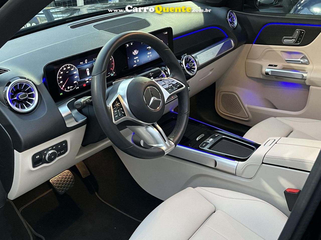 MERCEDES-BENZ   MERCEDES-BENZ GLB 220 2.0 MHEV PROGRESSIVE 4MATIC 8G-DCT   PRETO 2025 2.0 T GASOLINA E ELÉTRICO - Loja