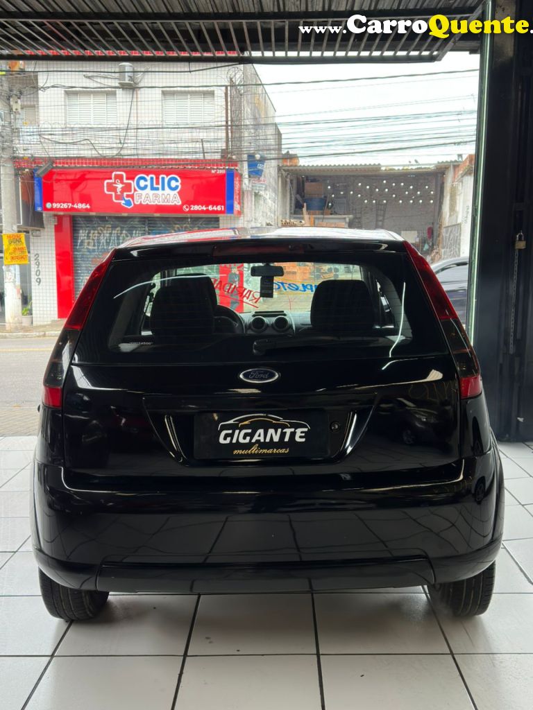 FORD   FIESTA SE 1.0 8V FLEX 5P   PRETO 2014 1.0 FLEX - Loja