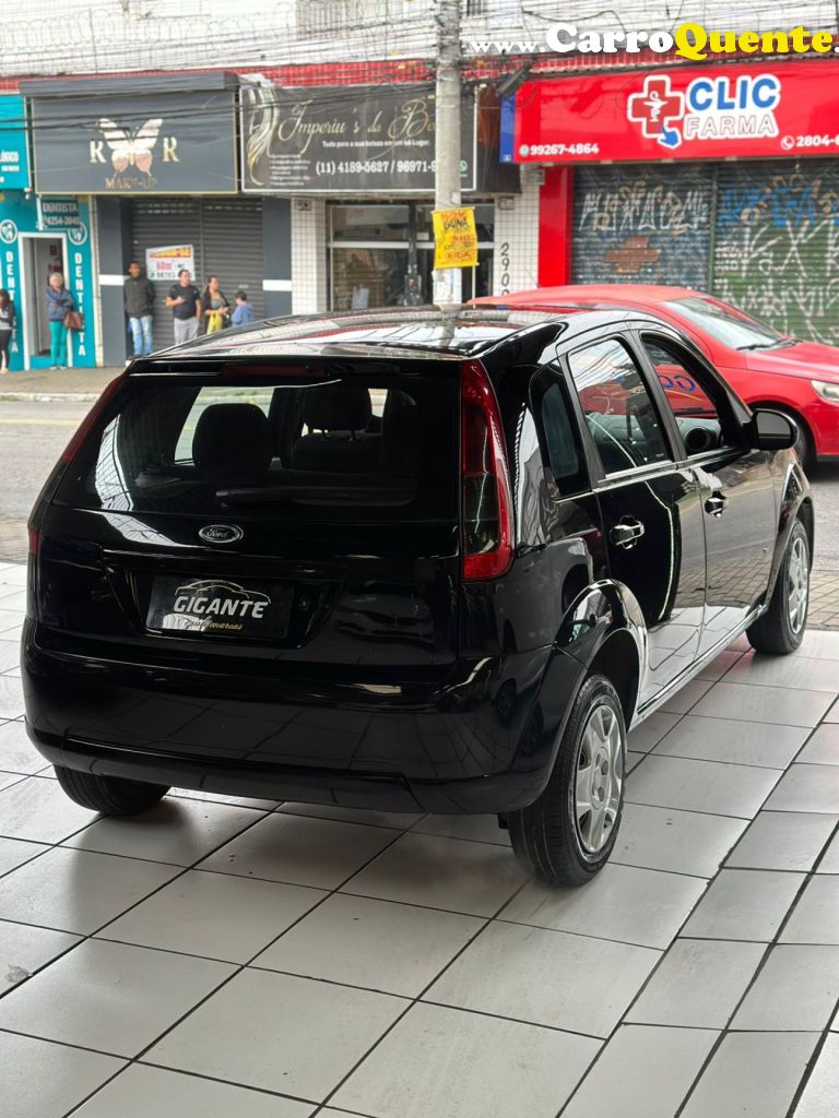 FORD   FIESTA SE 1.0 8V FLEX 5P   PRETO 2014 1.0 FLEX - Loja