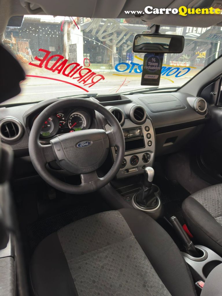FORD   FIESTA SE 1.0 8V FLEX 5P   PRETO 2014 1.0 FLEX - Loja