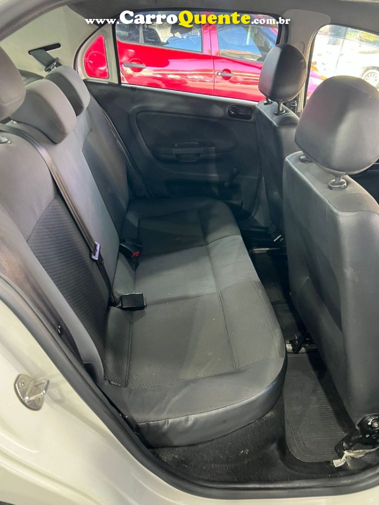 Volkswagen VOYAGE 1.6 MSI TOTALFLEX 4P MANUAL - Loja
