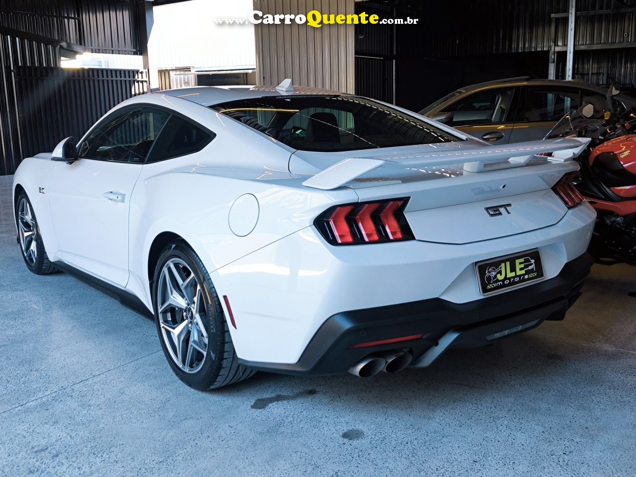 FORD   MUSTANG GT PERFORMANCE 5.0 AUT.   BRANCO 2024 5.0 GASOLINA - Loja