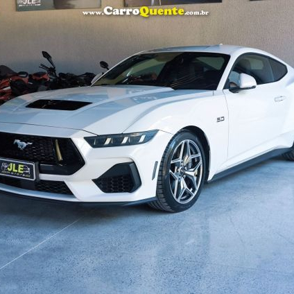 FORD   MUSTANG GT PERFORMANCE 5.0 AUT.   BRANCO 2024 5.0 GASOLINA