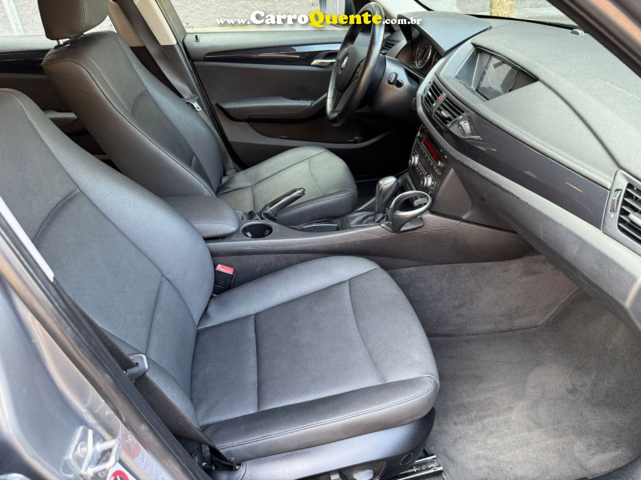 BMW   X1 SDRIVE 18I 2.0 16V 4X2 AUT.   CINZA 2013 2.0 GASOLINA - Loja