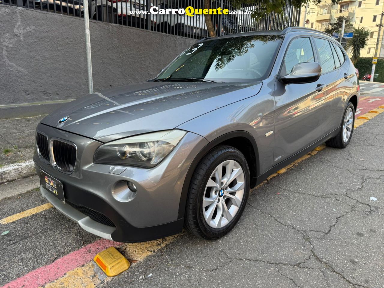 BMW   X1 SDRIVE 18I 2.0 16V 4X2 AUT.   CINZA 2013 2.0 GASOLINA - Loja