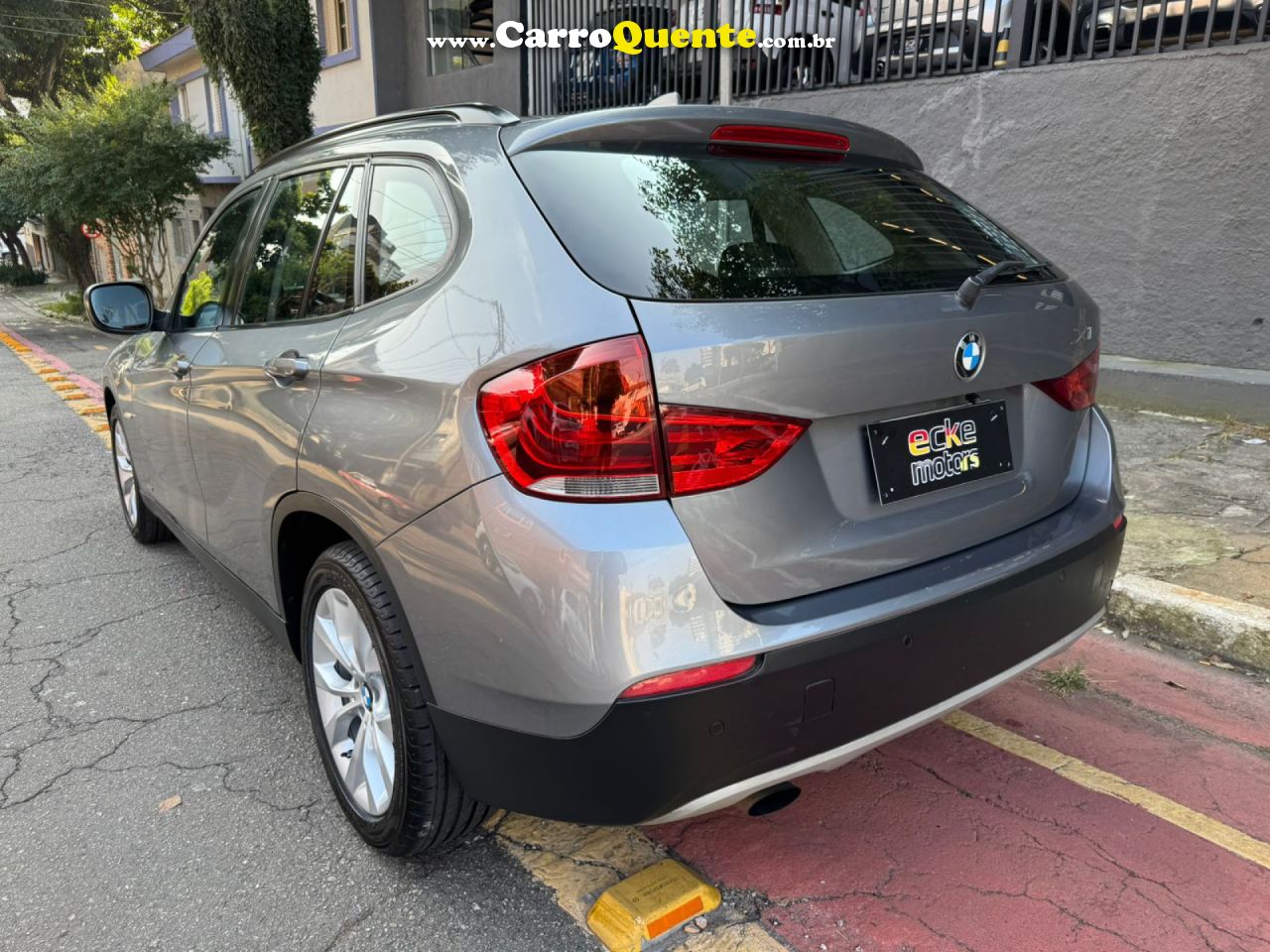BMW   X1 SDRIVE 18I 2.0 16V 4X2 AUT.   CINZA 2013 2.0 GASOLINA - Loja