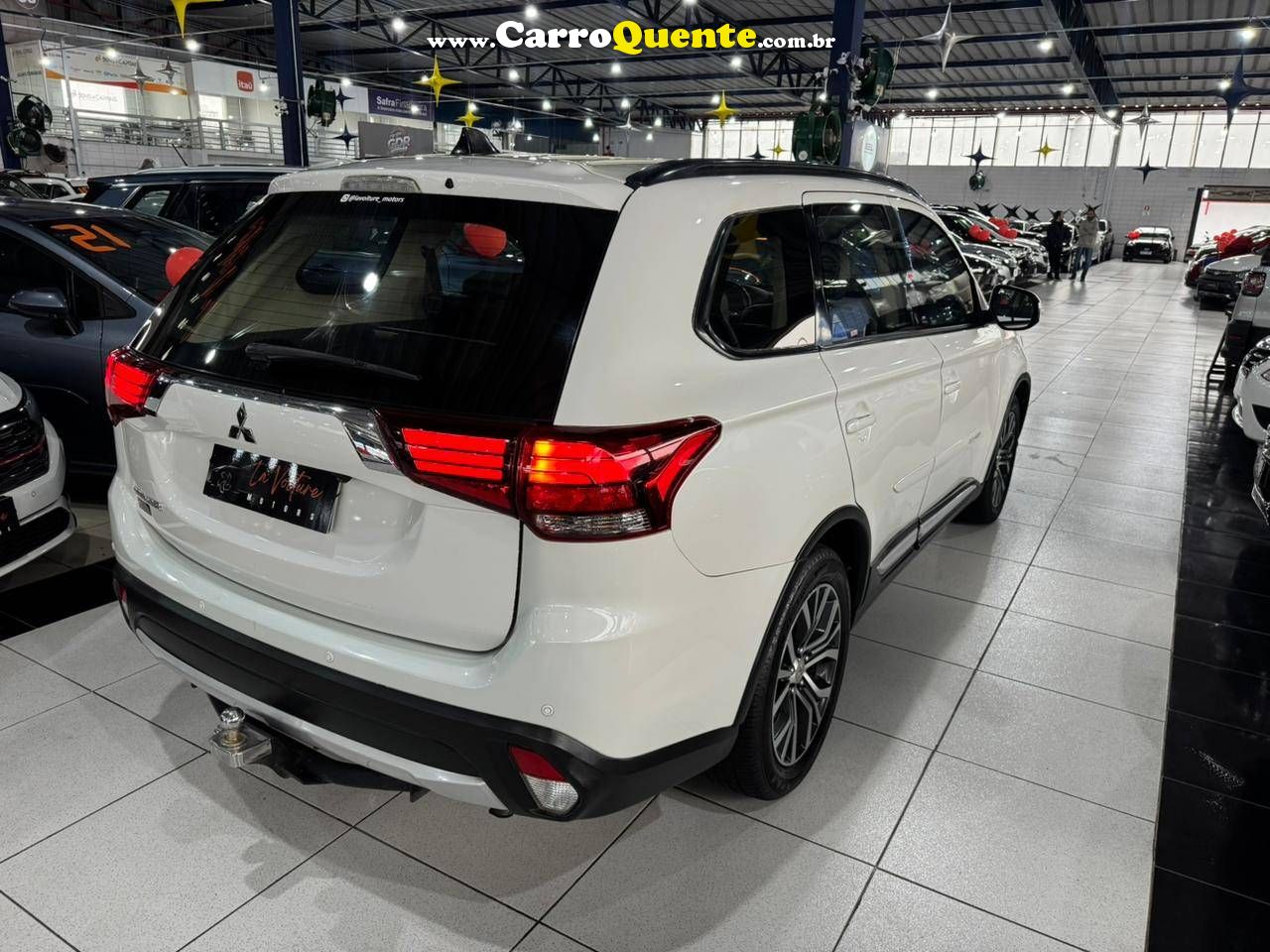 MITSUBISHI OUTLANDER 2.0 16V 2016 - Loja